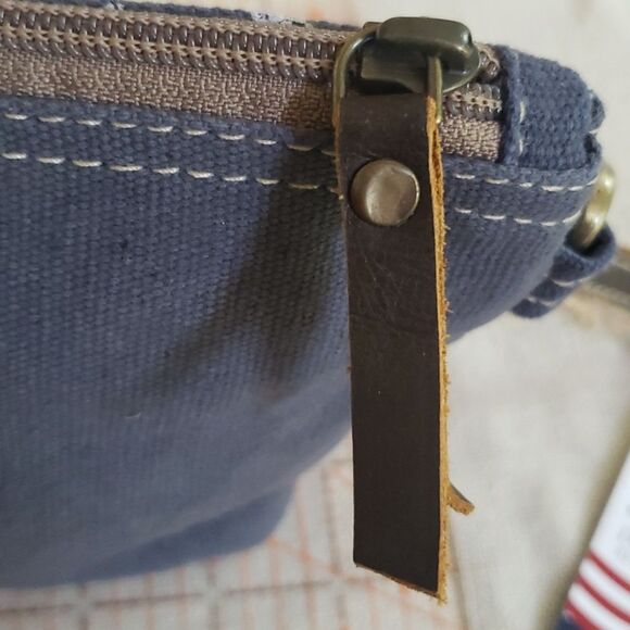 NWT Canvas Recycled Military Stag Deer Pouch Wallet Organizer Leather Handle - Picture 6 of 8